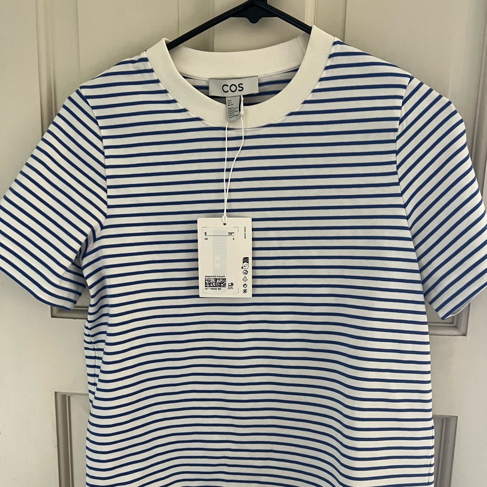 New with tags COS striped blue and white t shirt